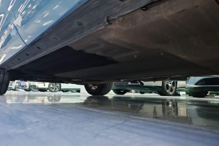 Used Li Auto ONE 2021 Extended-Range 6-Seater Version Left Side Sill