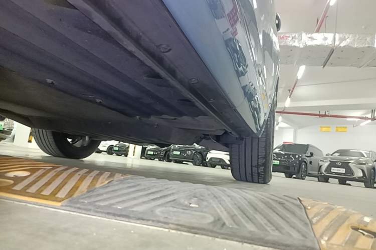 Used Li Auto ONE 2021 Extended-Range 6-Seater Version Left Side Sill