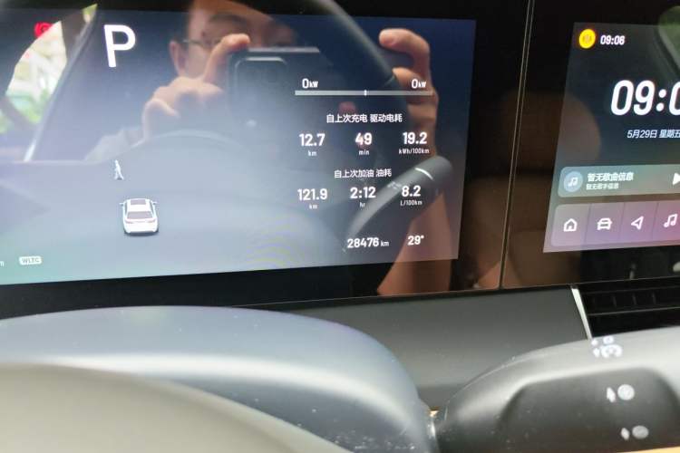 Used Li Auto ONE 2021 Extended-Range 6-Seater Version Odometer Close Up