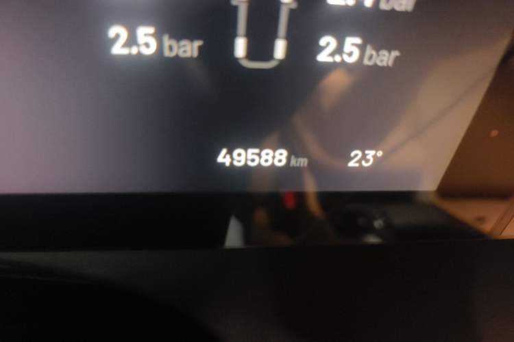 Used Li Auto ONE 2021 Extended-Range 6-Seater Version Odometer Close Up