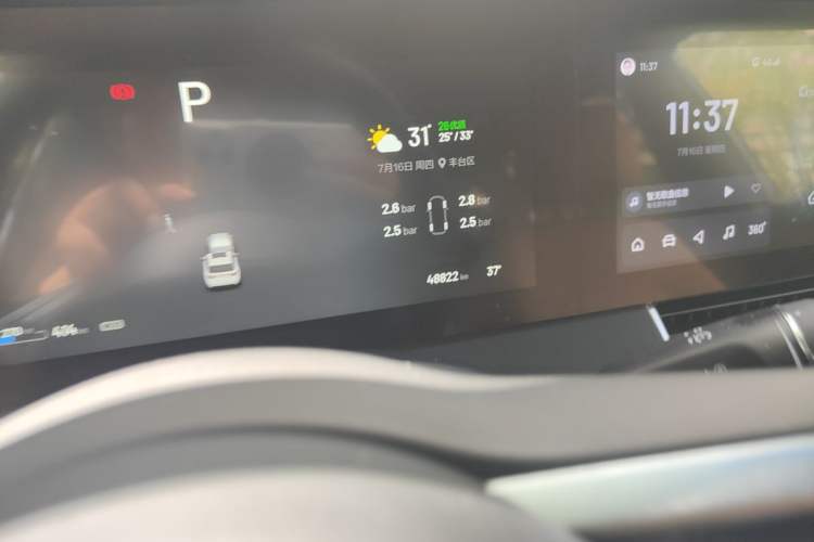 Used Li Auto ONE 2021 Extended-Range 6-Seater Version Odometer Close Up