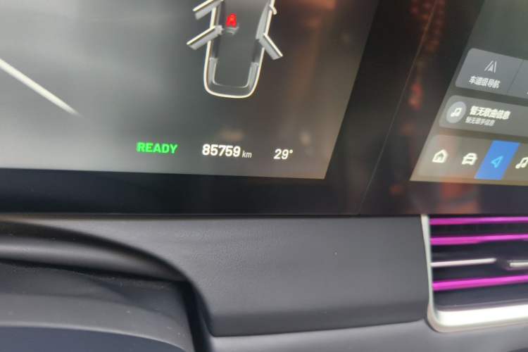 Used Li Auto ONE 2021 Extended-Range 6-Seater Version Odometer Close Up