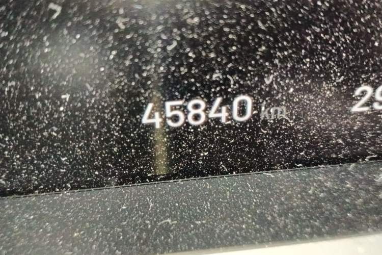 Used Li Auto ONE 2021 Extended-Range 6-Seater Version Odometer Close Up