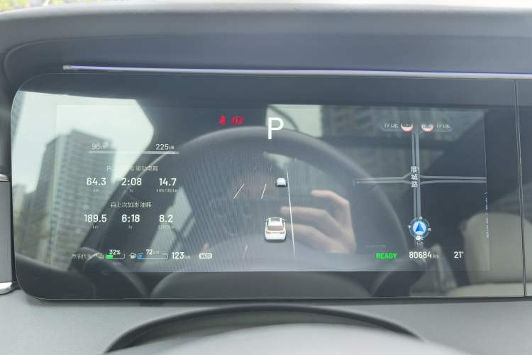 Used Li Auto ONE 2021 Extended-Range 6-Seater Version Odometer Close Up