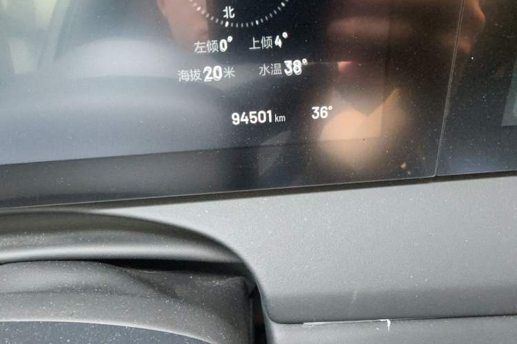 Used Li Auto ONE 2021 Extended-Range 6-Seater Version Odometer Close Up