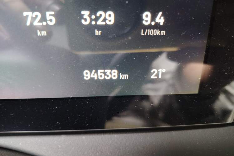 Used Li Auto ONE 2021 Extended-Range 6-Seater Version Odometer Close Up