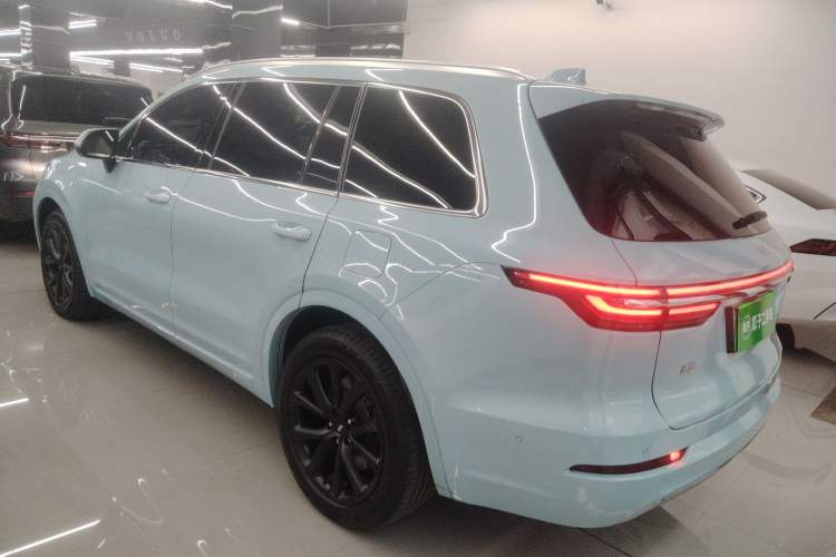Used Li Auto ONE 2021 Extended-Range 6-Seater Version Rear Left 45 Deg
