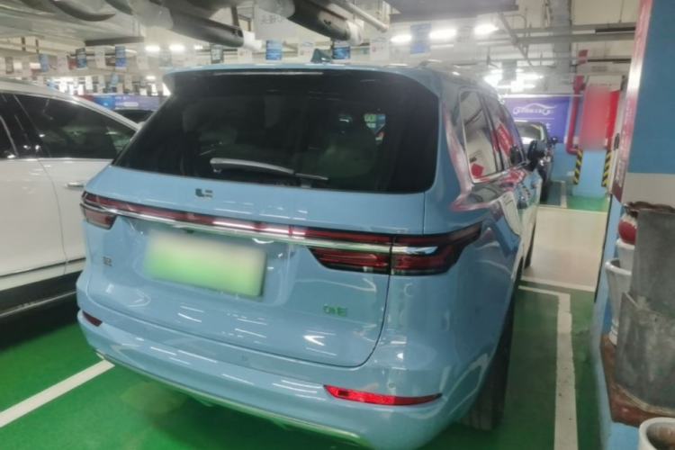 Used Li Auto ONE 2021 Extended-Range 6-Seater Version Rear Right 45 Deg