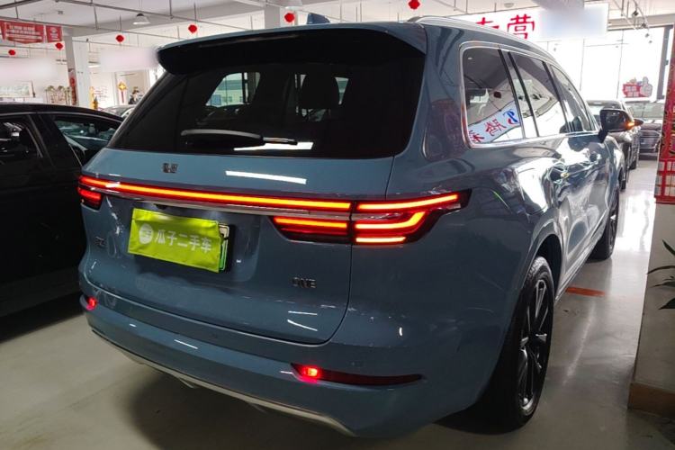 Used Li Auto ONE 2021 Extended-Range 6-Seater Version Rear Right 45 Deg