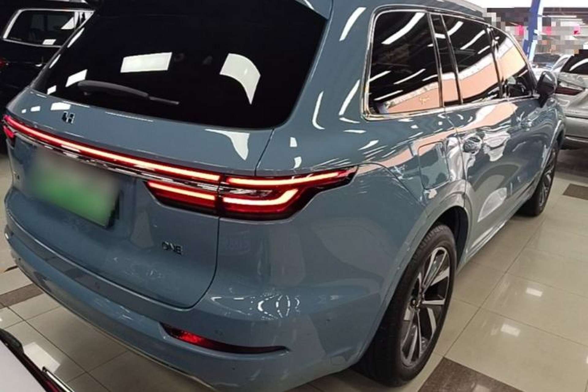 Used Li Auto ONE 2021 Extended-Range 6-Seater Version Rear Right 45 Deg