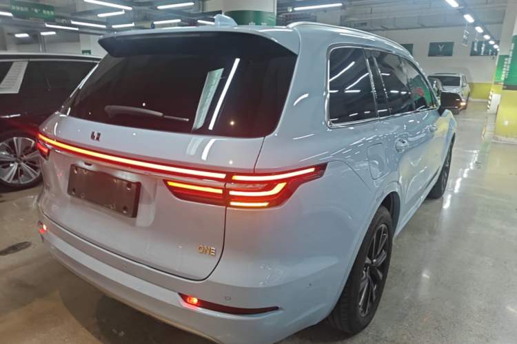 Used Li Auto ONE 2021 Extended-Range 6-Seater Version Rear Right 45 Deg