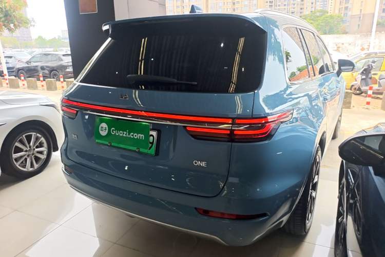 Used Li Auto ONE 2021 Extended-Range 6-Seater Version Rear Right 45 Deg