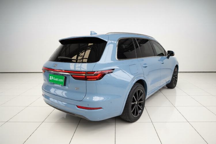 Used Li Auto ONE 2021 Extended-Range 6-Seater Version Rear Right 45 Deg