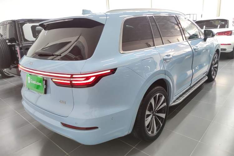 Used Li Auto ONE 2021 Extended-Range 6-Seater Version Rear Right 45 Deg
