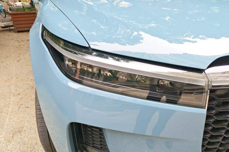 Used Li Auto ONE 2021 Extended-Range 6-Seater Version Right Front Headlight