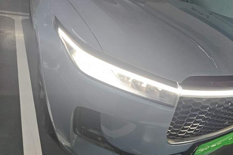 Used Li Auto ONE 2021 Extended-Range 6-Seater Version Right Front Headlight