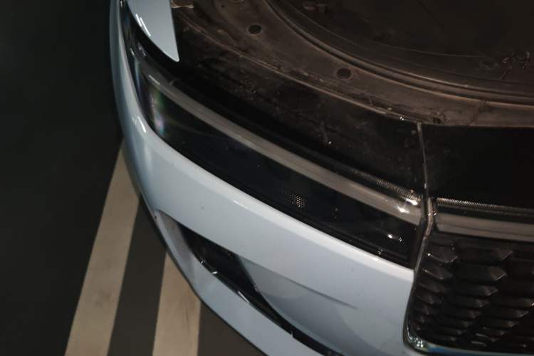 Used Li Auto ONE 2021 Extended-Range 6-Seater Version Right Front Headlight