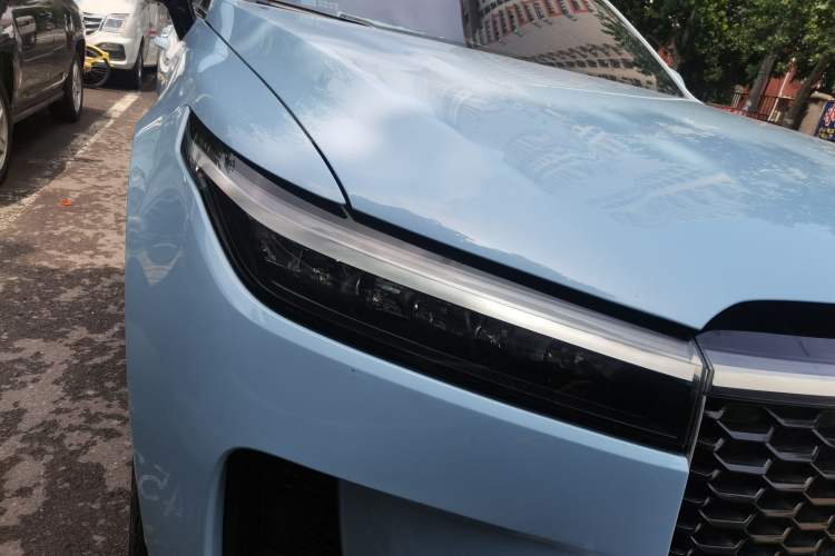Used Li Auto ONE 2021 Extended-Range 6-Seater Version Right Front Headlight