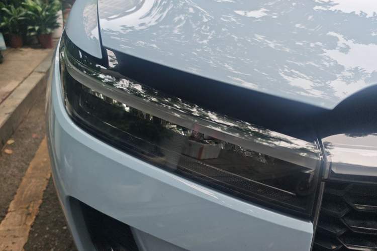 Used Li Auto ONE 2021 Extended-Range 6-Seater Version Right Front Headlight