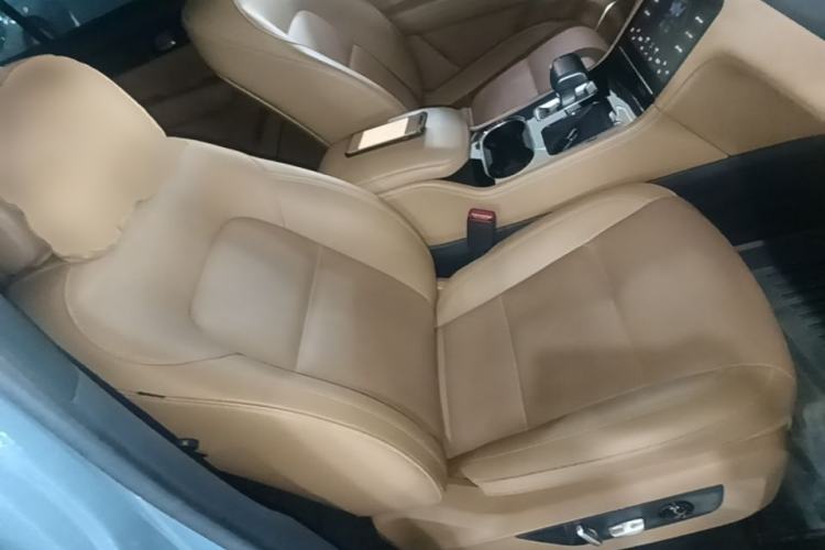 Used Li Auto ONE 2021 Extended-Range 6-Seater Version Right Front Seat