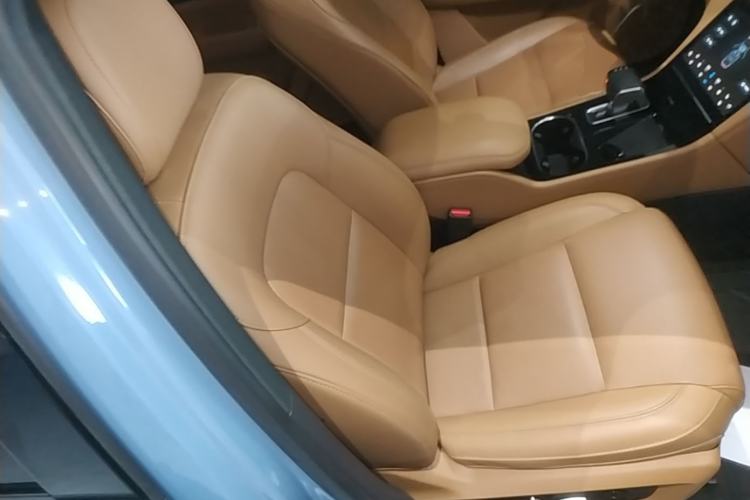 Used Li Auto ONE 2021 Extended-Range 6-Seater Version Right Front Seat
