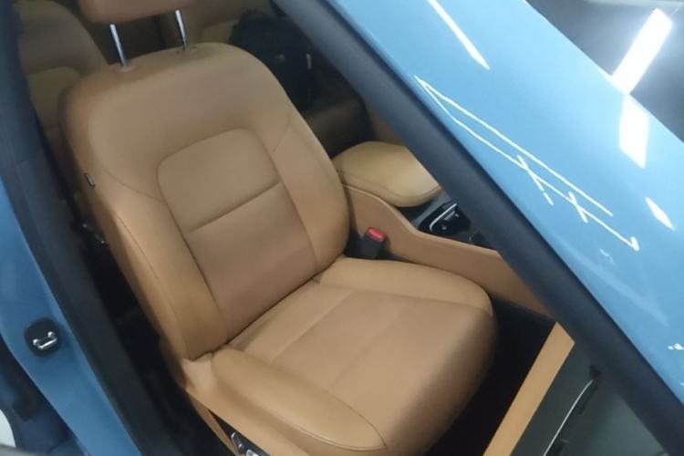 Used Li Auto ONE 2021 Extended-Range 6-Seater Version Right Front Seat