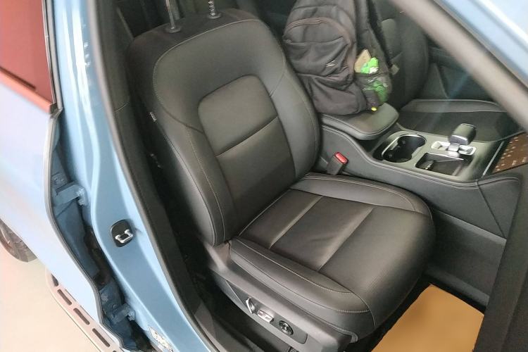 Used Li Auto ONE 2021 Extended-Range 6-Seater Version Right Front Seat
