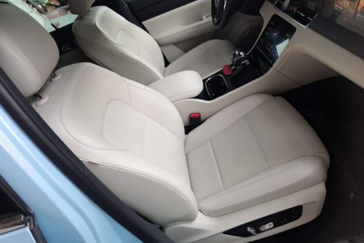 Used Li Auto ONE 2021 Extended-Range 6-Seater Version Right Front Seat