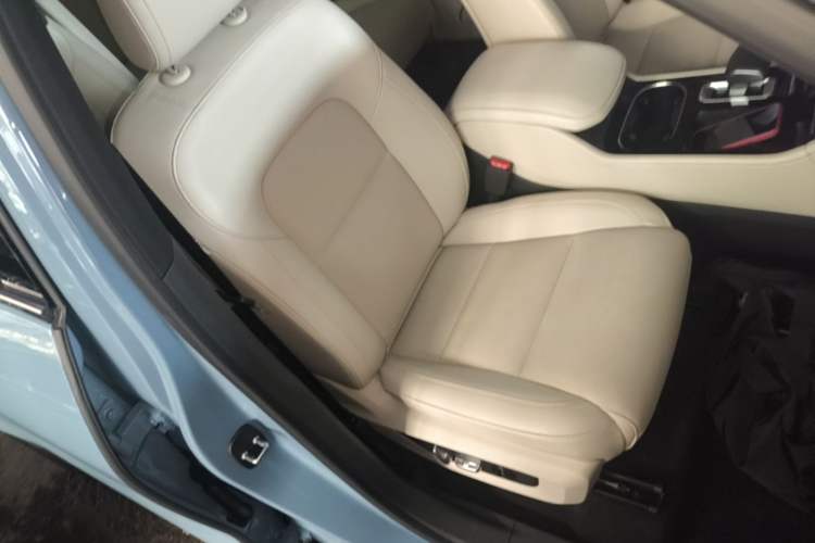 Used Li Auto ONE 2021 Extended-Range 6-Seater Version Right Front Seat