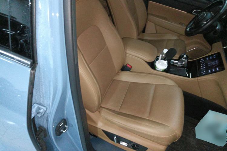 Used Li Auto ONE 2021 Extended-Range 6-Seater Version Right Front Seat