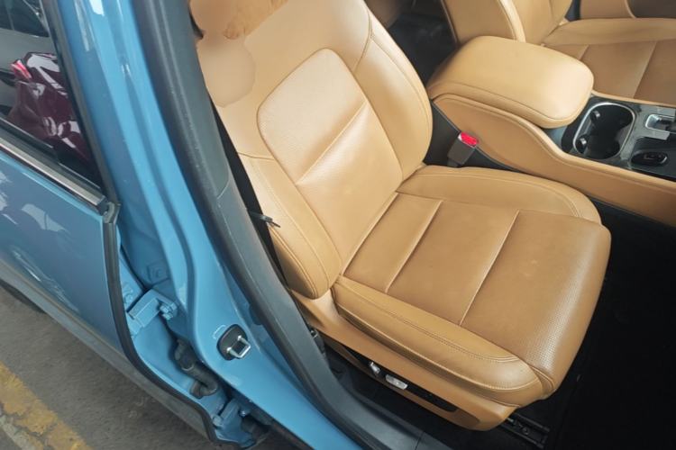 Used Li Auto ONE 2021 Extended-Range 6-Seater Version Right Front Seat