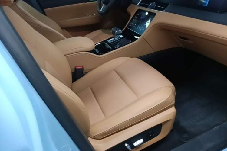 Used Li Auto ONE 2021 Extended-Range 6-Seater Version Right Front Seat
