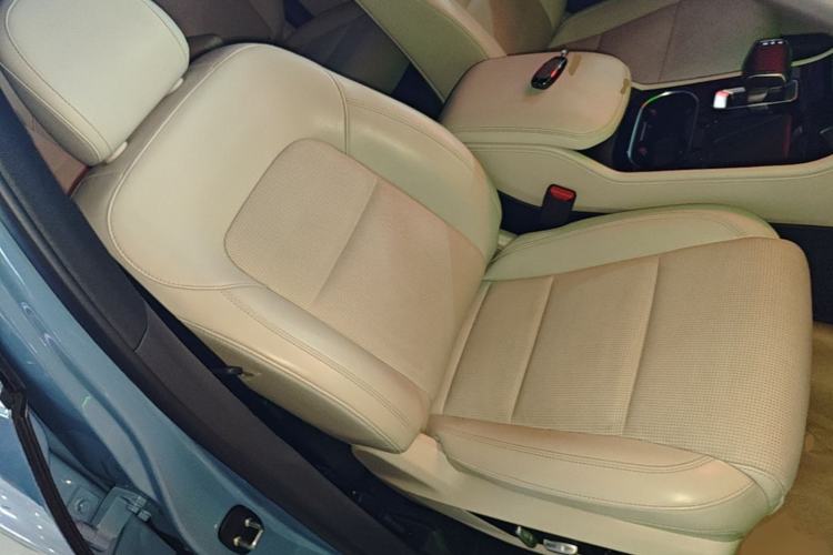 Used Li Auto ONE 2021 Extended-Range 6-Seater Version Right Front Seat