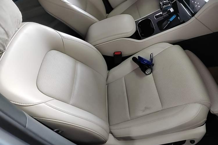 Used Li Auto ONE 2021 Extended-Range 6-Seater Version Right Front Seat
