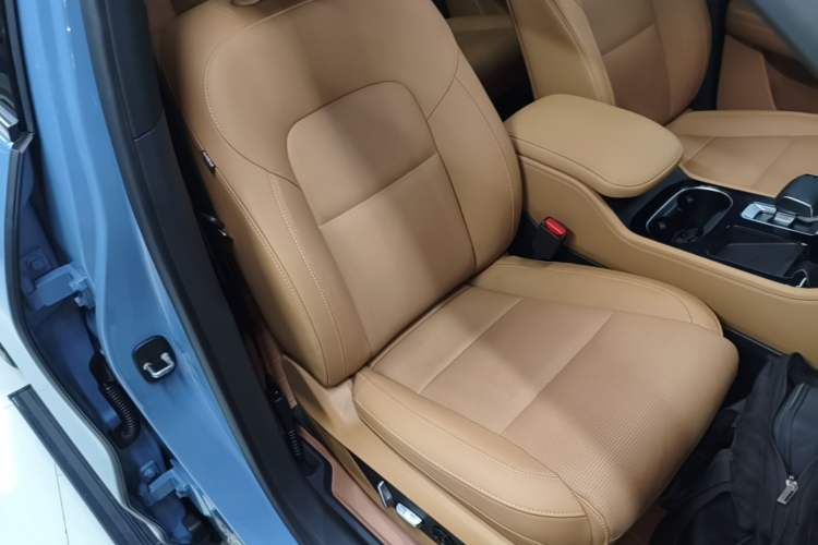 Used Li Auto ONE 2021 Extended-Range 6-Seater Version Right Front Seat