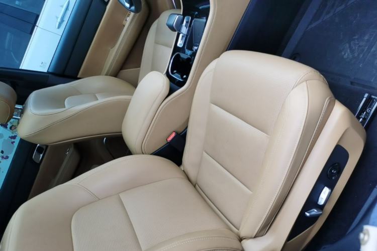 Used Li Auto ONE 2021 Extended-Range 6-Seater Version Right Front Seat