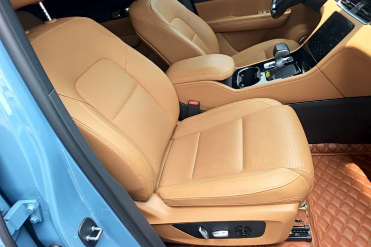 Used Li Auto ONE 2021 Extended-Range 6-Seater Version Right Front Seat