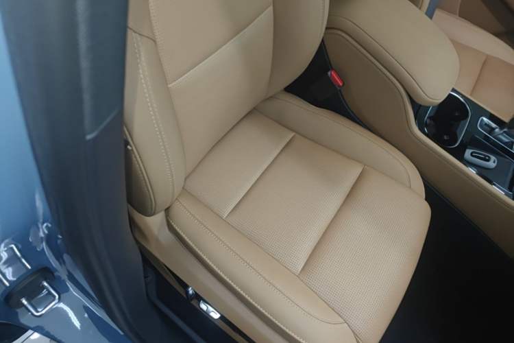 Used Li Auto ONE 2021 Extended-Range 6-Seater Version Right Front Seat