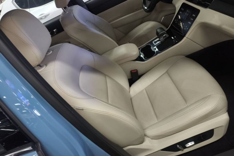 Used Li Auto ONE 2021 Extended-Range 6-Seater Version Right Front Seat