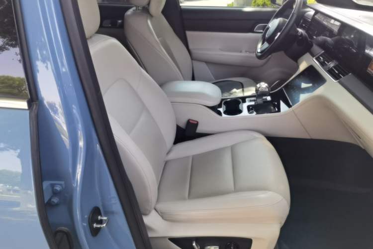 Used Li Auto ONE 2021 Extended-Range 6-Seater Version Right Front Seat