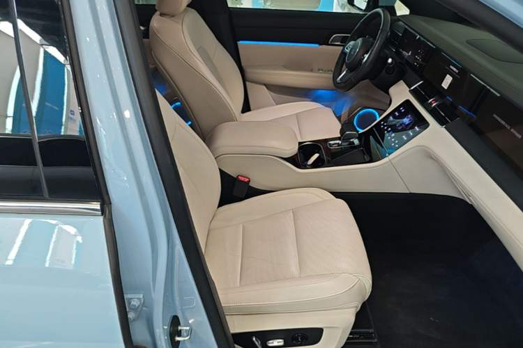 Used Li Auto ONE 2021 Extended-Range 6-Seater Version Right Front Seat