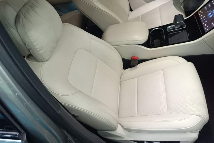 Used Li Auto ONE 2021 Extended-Range 6-Seater Version Right Front Seat
