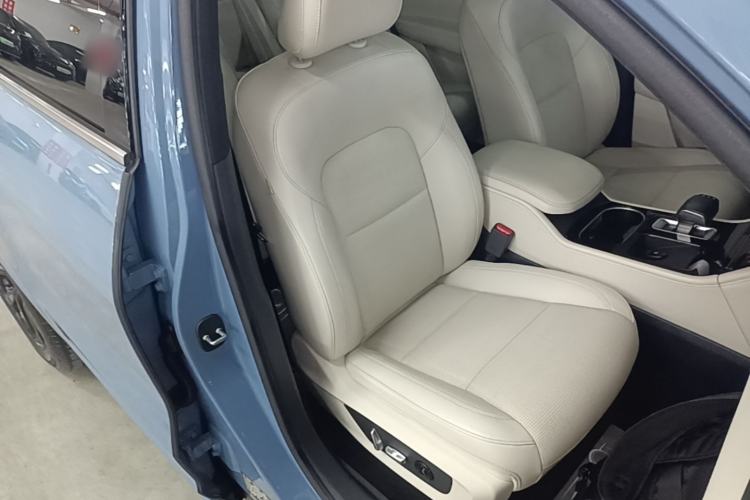 Used Li Auto ONE 2021 Extended-Range 6-Seater Version Right Front Seat