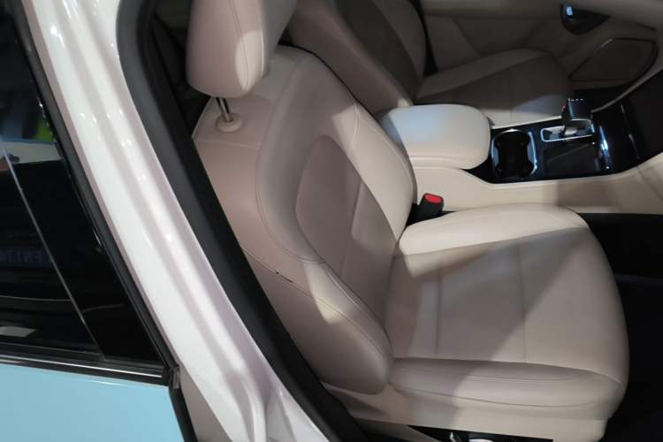 Used Li Auto ONE 2021 Extended-Range 6-Seater Version Right Front Seat