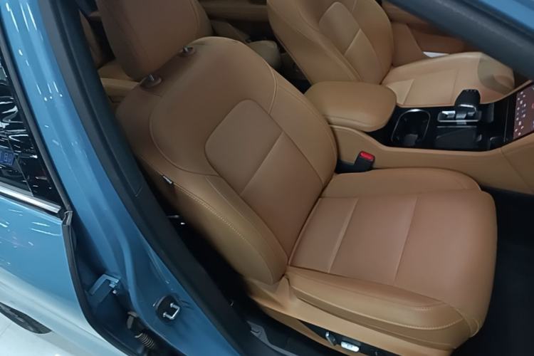 Used Li Auto ONE 2021 Extended-Range 6-Seater Version Right Front Seat