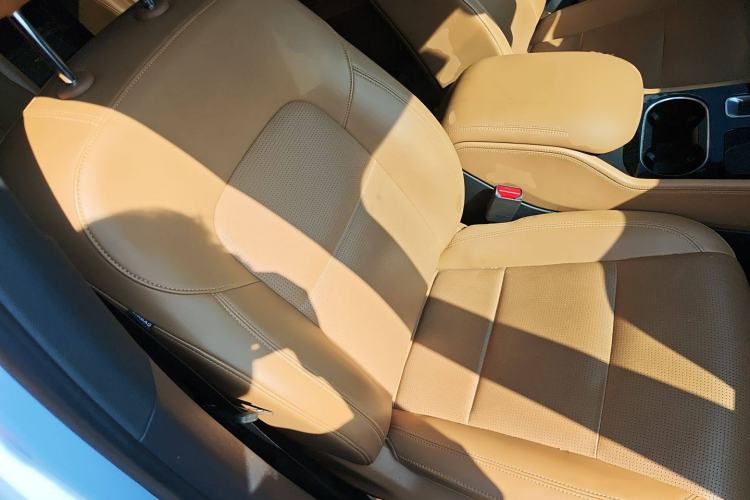Used Li Auto ONE 2021 Extended-Range 6-Seater Version Right Front Seat