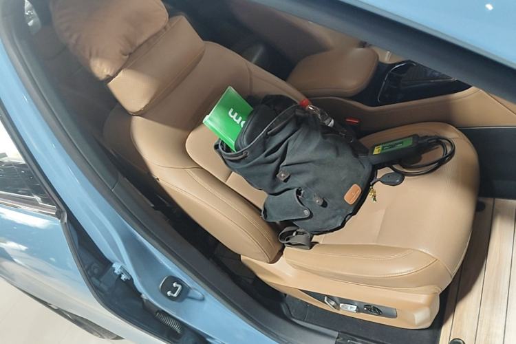 Used Li Auto ONE 2021 Extended-Range 6-Seater Version Right Front Seat