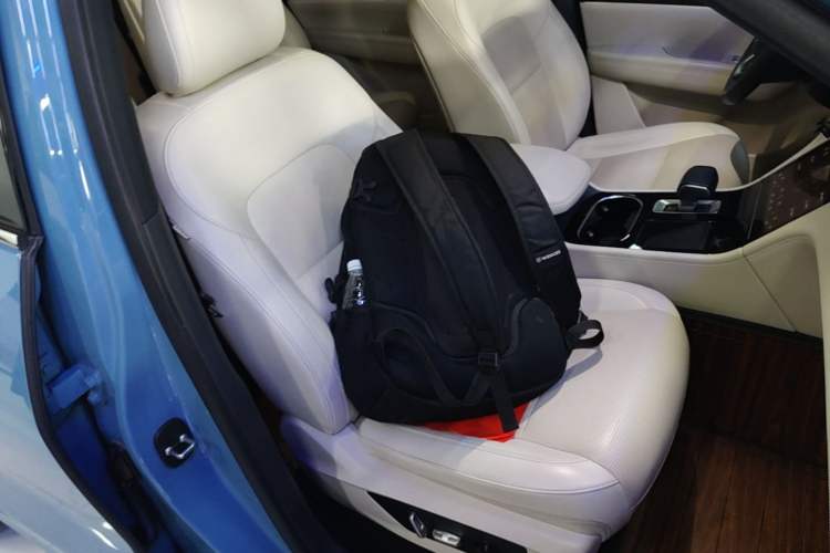 Used Li Auto ONE 2021 Extended-Range 6-Seater Version Right Front Seat