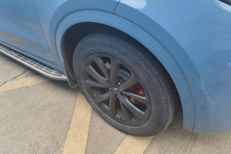 Used Li Auto ONE 2021 Extended-Range 6-Seater Version Right Front Wheel Hub