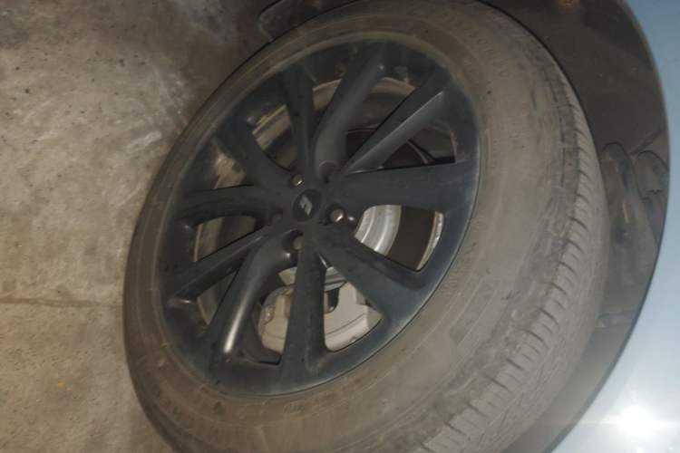 Used Li Auto ONE 2021 Extended-Range 6-Seater Version Right Front Wheel Hub